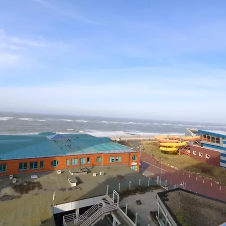 Haus-sylter-welle-042-wb * Westerland